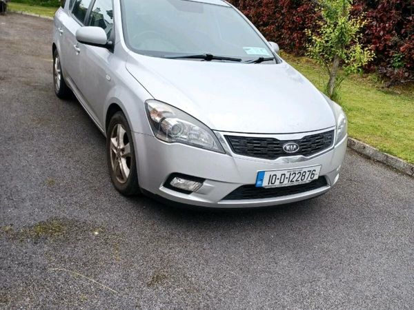 Kia Ceed Estate, Diesel, 2010, Silver