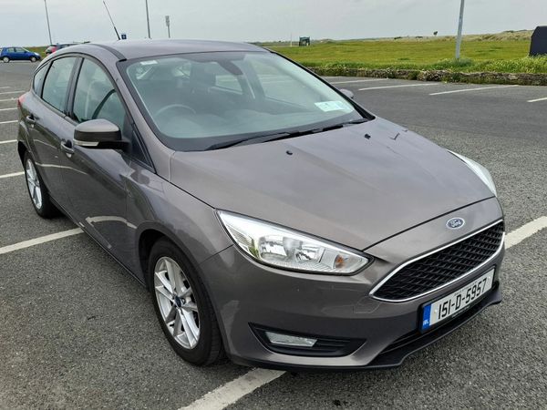 Ford Focus Hatchback, Diesel, 2015, Brown
