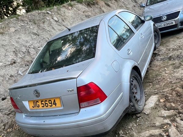 Volkswagen Bora Saloon, Diesel, 2001, Blue