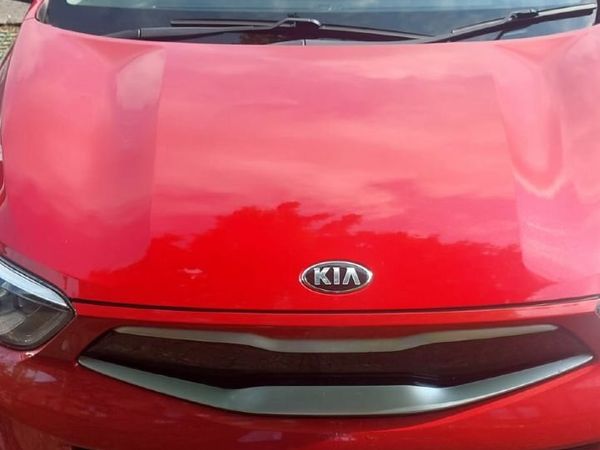 Kia Stonic Estate/Jeep, Diesel, 2018, Red