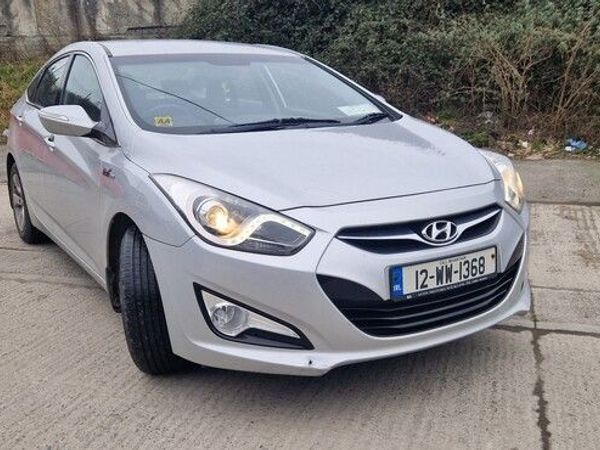 Hyundai i40 Saloon, Diesel, 2012, Silver