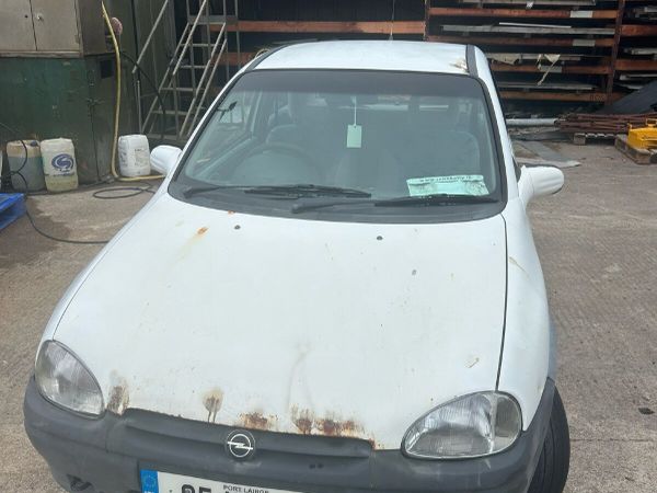 Vauxhall Corsa Hatchback, Petrol, 1995, White