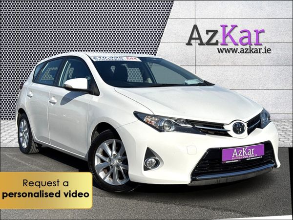 Toyota Auris Hatchback, Diesel, 2015, White