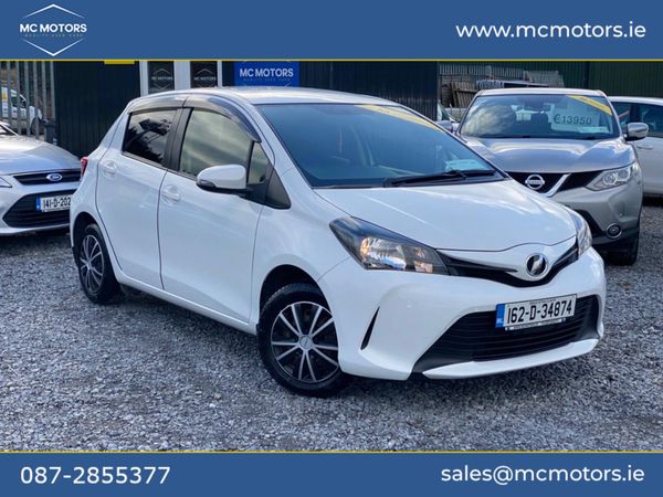 Toyota Yaris Hatchback, Petrol, 2016, Silver