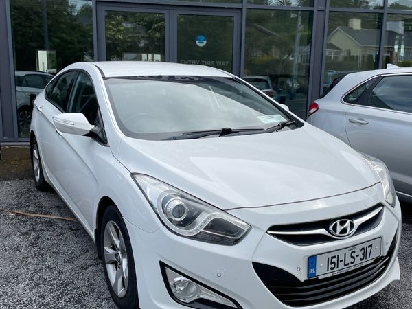 Hyundai i40 Saloon, Diesel, 2015, White