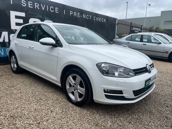 Volkswagen Golf Hatchback, Petrol, 2016, White