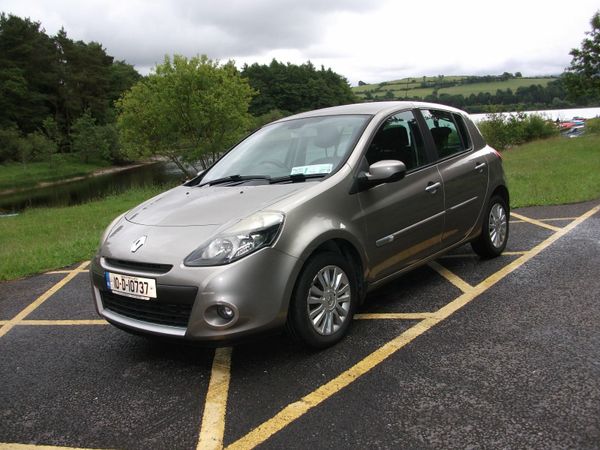 Renault Clio Hatchback, Ethanol Petrol, 2010, Gold