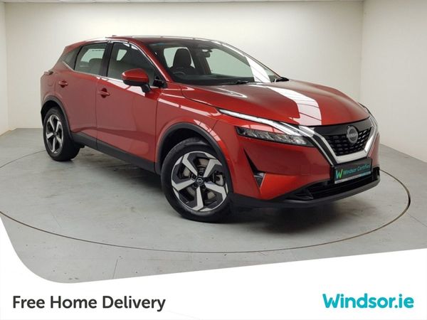 Nissan Qashqai MPV, Petrol Hybrid, 2024, Red