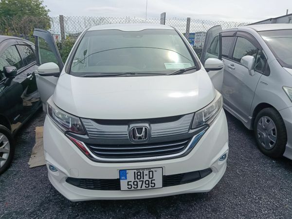 Honda Freed MPV, Petrol Hybrid, 2014, Blue
