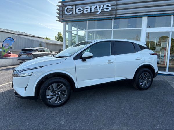 Nissan Qashqai MPV, Petrol Hybrid, 2025, White