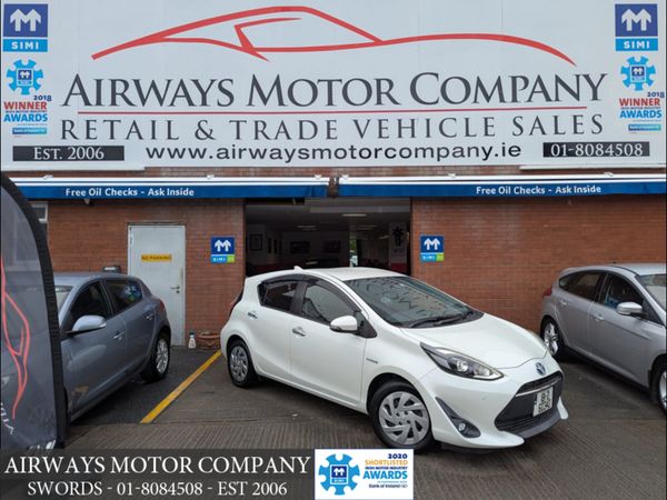 Toyota Aqua Hatchback, Petrol Hybrid, 2018, White