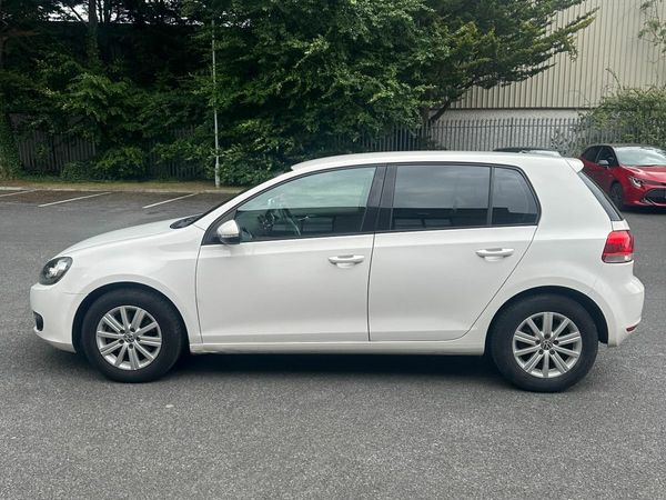 Volkswagen Golf Hatchback, Petrol, 2012, White