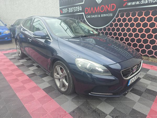 Volvo V40 Hatchback, Petrol, 2013, Black