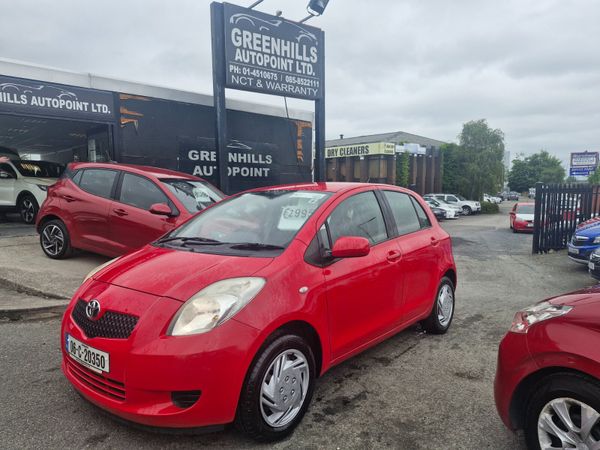 Toyota Yaris Hatchback, Petrol, 2006, Red
