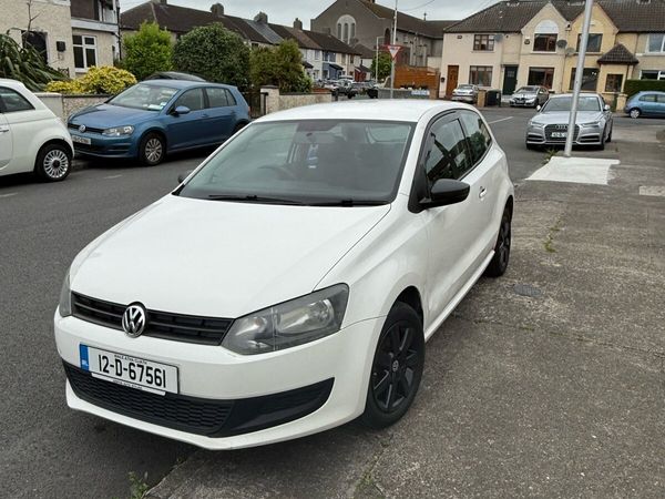 Volkswagen Polo Hatchback, Petrol, 2012, White