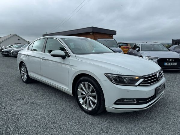 Volkswagen Passat Saloon, Diesel, 2017, White