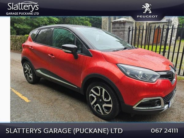 Renault Captur Hatchback, Petrol, 2015, Red