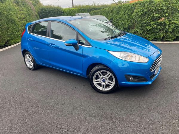 Ford Fiesta Hatchback, Petrol, 2013, Blue