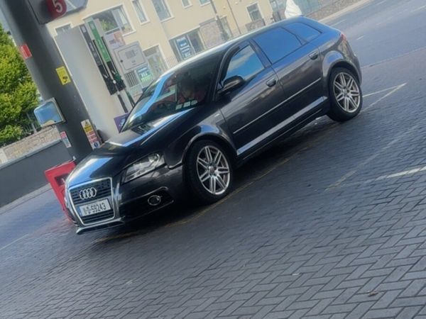 Audi A3 Hatchback, Diesel, 2011, Grey