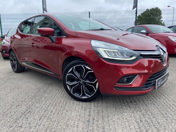 Renault Clio Hatchback, Petrol, 2018, Red