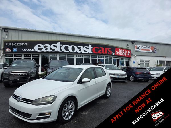 Volkswagen Golf Hatchback, Petrol, 2014, White