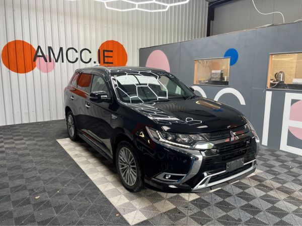 Mitsubishi Outlander SUV, Petrol Hybrid, 2018, Black