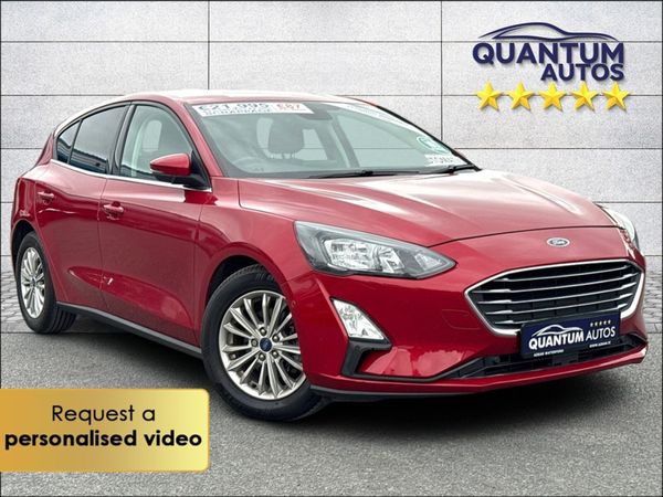 Ford Focus Hatchback, Petrol, 2022, Red