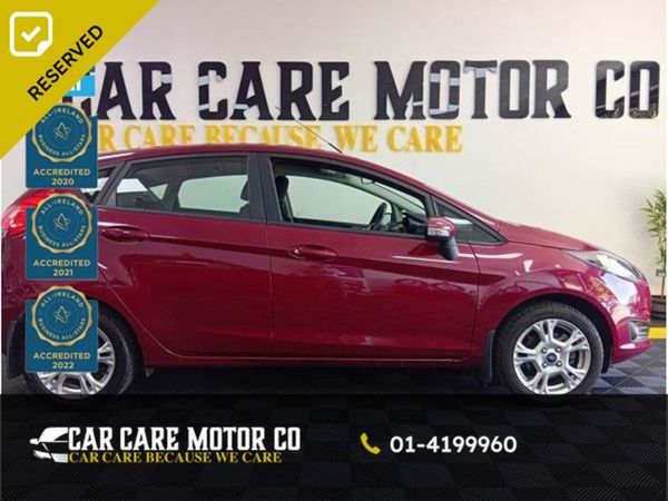 Ford Fiesta Hatchback, Petrol, 2015, Red