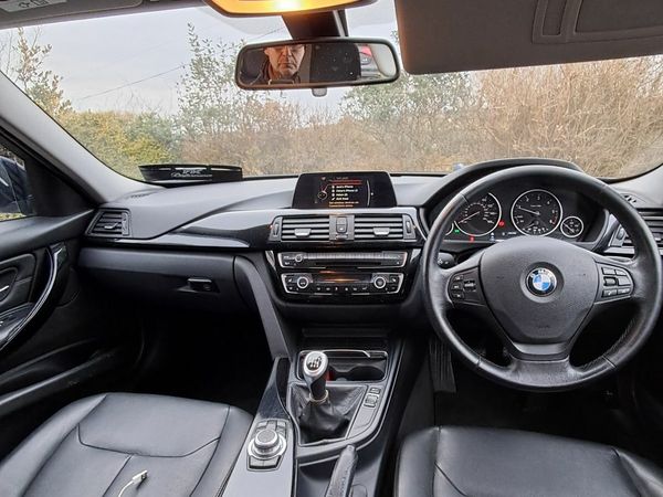 BMW 3-Series Saloon, Diesel, 2015, Blue