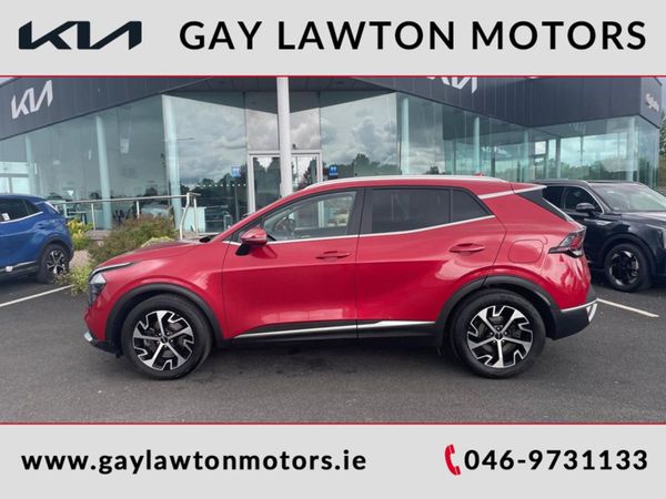 Kia Sportage MPV, Diesel, 2022, Red