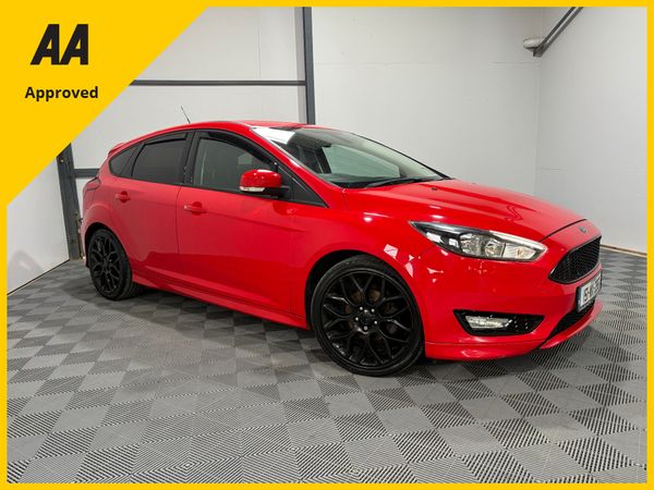 Ford Focus Hatchback, Diesel, 2015, Red