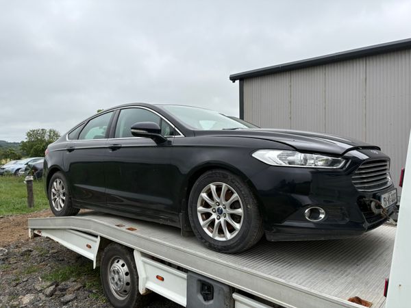 Ford Mondeo Hatchback, Diesel, 2015, Black