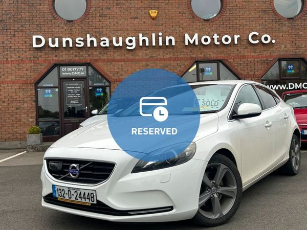Volvo V40 Hatchback, Petrol, 2013, White