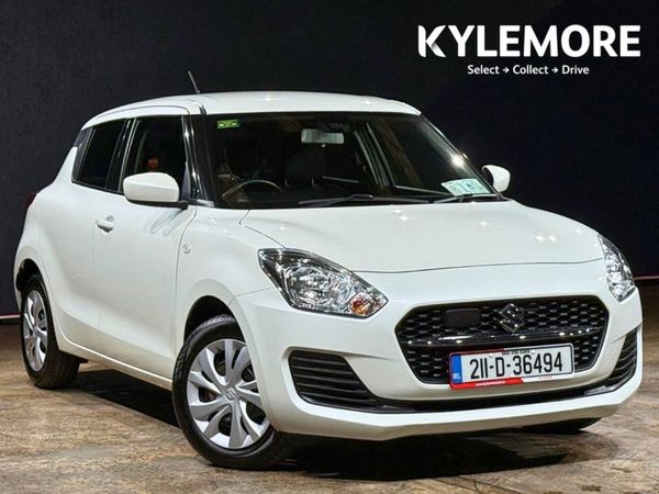 Suzuki Swift Hatchback, Petrol, 2021, White