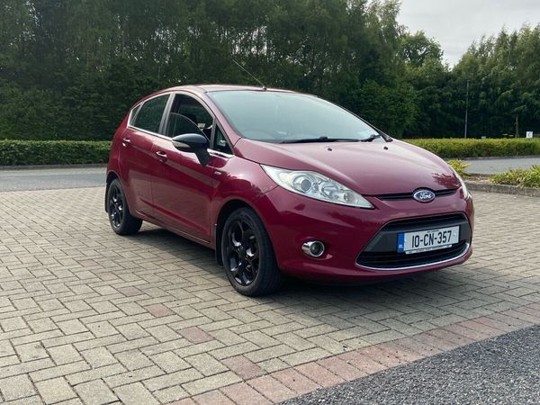 Ford Fiesta Hatchback, Petrol, 2010, Red