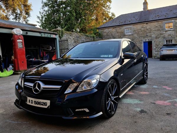 Mercedes-Benz E-Class Saloon, Diesel, 2011, Black