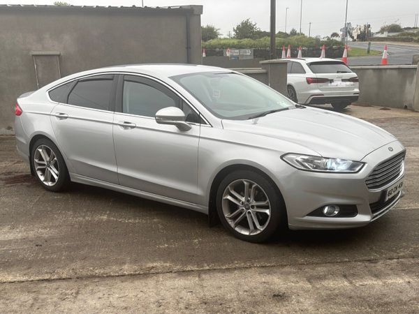 Ford Mondeo Hatchback, Diesel, 2016, Silver