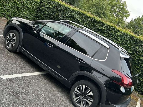 Peugeot 2008 Estate, Petrol, 2018, Black