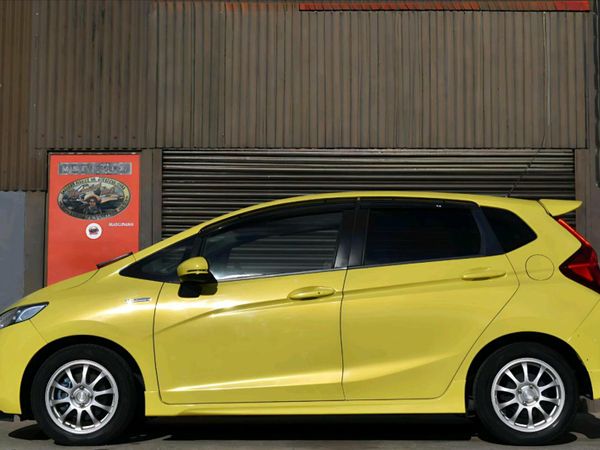 Honda Other Hatchback, Unknown, 2014, Yellow