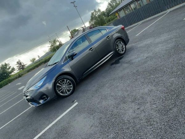 Toyota Avensis Saloon, Diesel, 2017, Grey