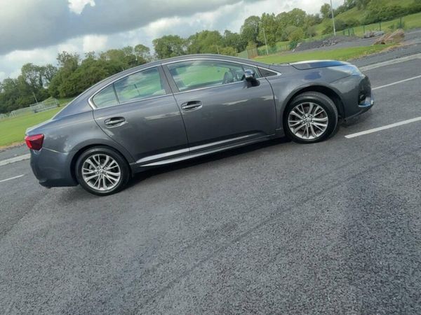 Toyota Avensis Saloon, Diesel, 2017, Grey