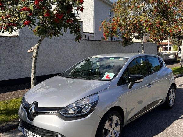 Renault Clio Hatchback, Petrol, 2016, Silver