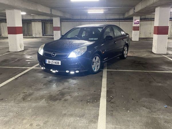 Opel Vectra Hatchback, Petrol, 2006, Black