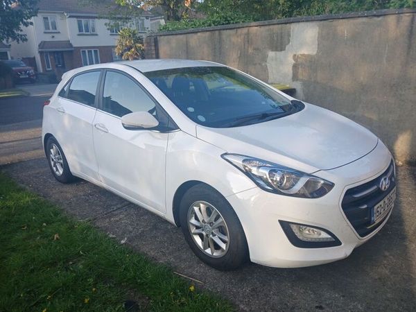 Hyundai i30 Hatchback, Diesel, 2015, White