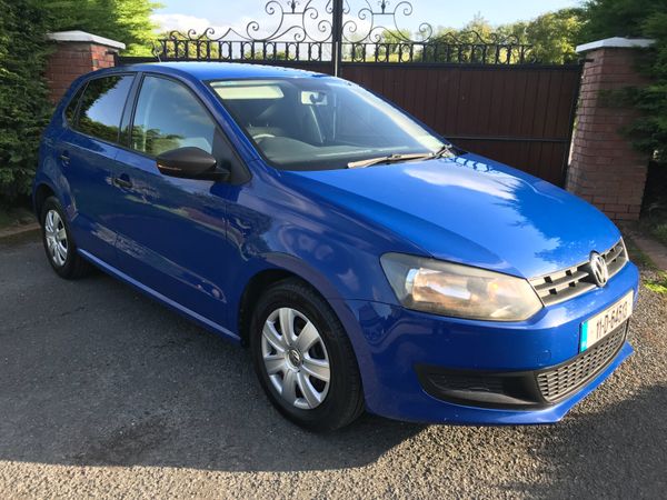 Volkswagen Polo Hatchback, Petrol, 2011, Blue