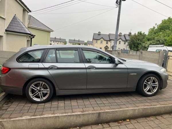BMW 5-Series Estate, Diesel, 2011, Grey