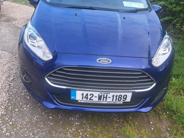 Ford Fiesta Hatchback, Petrol, 2014, Blue