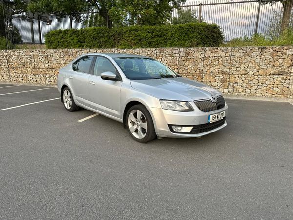 Skoda Octavia Saloon, Diesel, 2015, Silver
