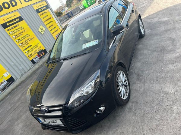 Ford Focus Hatchback, Petrol, 2013, Black