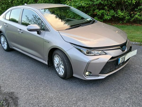 Toyota Corolla Saloon, Petrol Hybrid, 2020, Grey